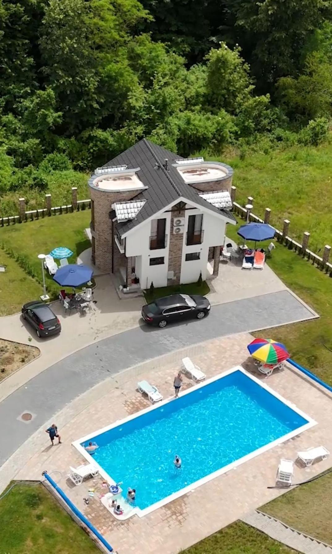Crown House Aparthotel Vrnjacka Banja Luaran gambar